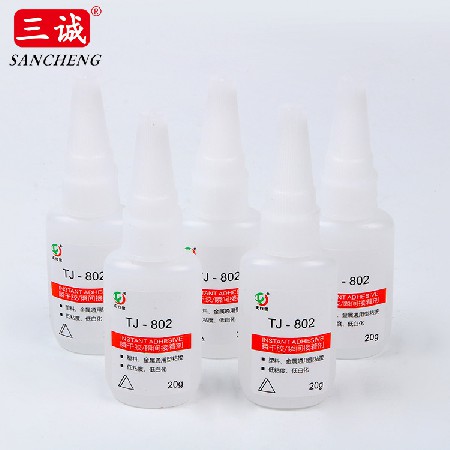 802瞬幹膠批發 金屬塑料快速粘接膠水低氣味快幹透明膠水通用批發